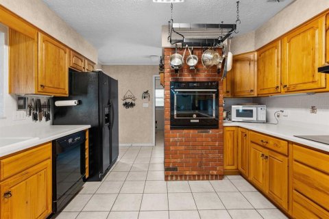 Villa ou maison à vendre à Dade City, Floride: 2 chambres, 176.98 m2 № 2298209 - photo 7