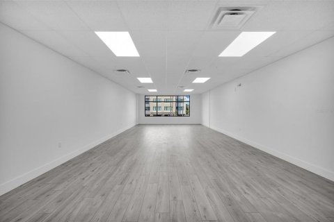 Propiedad comercial en alquiler en Orlando, Florida № 1061920 - foto 6