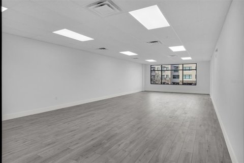 Propiedad comercial en alquiler en Orlando, Florida № 1061920 - foto 7