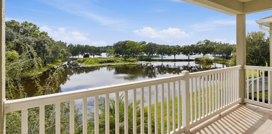 Townhouse in Tampa, Florida 3 bedrooms, 217.76 sq.m. № 2394037