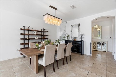 Townhouse in Tampa, Florida 3 bedrooms, 217.76 sq.m. № 2394037 - photo 12