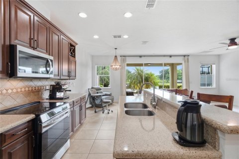 Townhouse in Tampa, Florida 3 bedrooms, 217.76 sq.m. № 2394037 - photo 21