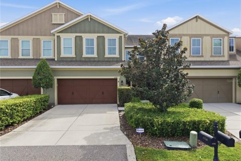 Townhouse in Tampa, Florida 3 bedrooms, 217.76 sq.m. № 2394037 - photo 4