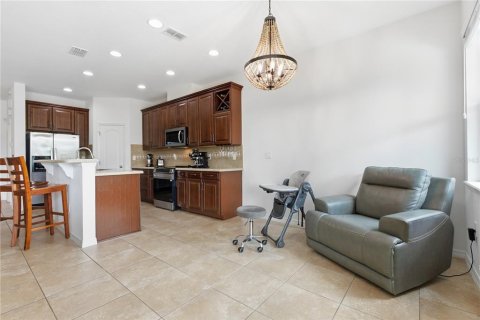 Townhouse in Tampa, Florida 3 bedrooms, 217.76 sq.m. № 2394037 - photo 23