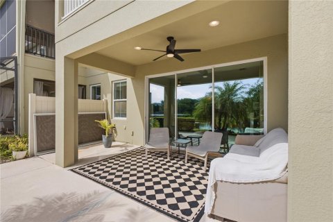 Townhouse in Tampa, Florida 3 bedrooms, 217.76 sq.m. № 2394037 - photo 29