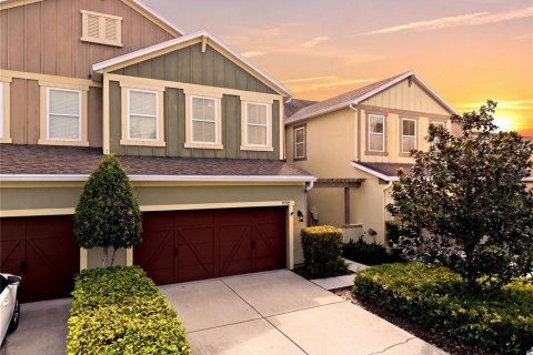 Townhouse in Tampa, Florida 3 bedrooms, 217.76 sq.m. № 2394037 - photo 2