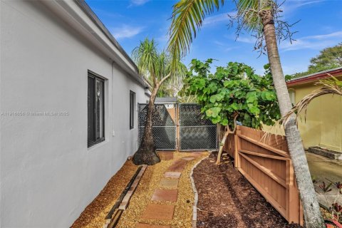 Снять в аренду виллу или дом в Форт-Лодердейл, Флорида 1 спальня, 65.03м2, № 1973683 - фото 19