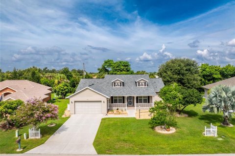 Villa ou maison à Punta Gorda, Floride 4 chambres, 186.36 m2 № 2273295