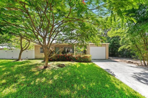 Villa ou maison à Delray Beach, Floride 3 chambres, 114.08 m2 № 2241434