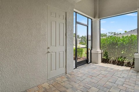 House in Parrish, Florida 2 bedrooms, 146.32 sq.m. № 2259519 - photo 8
