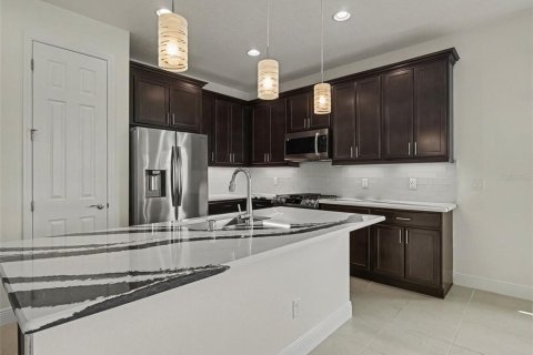 House in Parrish, Florida 2 bedrooms, 146.32 sq.m. № 2259519 - photo 12