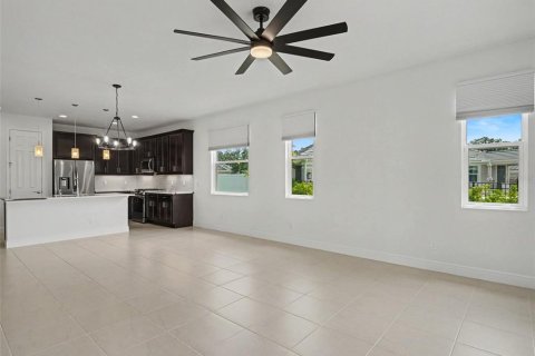 House in Parrish, Florida 2 bedrooms, 146.32 sq.m. № 2259519 - photo 13