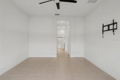 House in Parrish, Florida 2 bedrooms, 146.32 sq.m. № 2259519 - photo 17