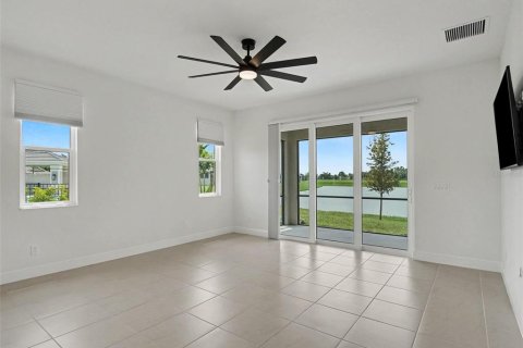 House in Parrish, Florida 2 bedrooms, 146.32 sq.m. № 2259519 - photo 10