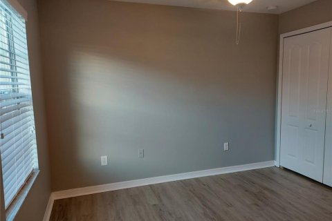 Touwnhouse à louer à Tampa, Floride: 2 chambres, 101.08 m2 № 2401211 - photo 14
