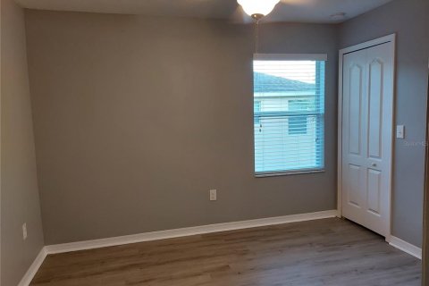 Touwnhouse à louer à Tampa, Floride: 2 chambres, 101.08 m2 № 2401211 - photo 21