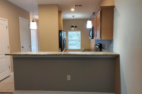 Touwnhouse à louer à Tampa, Floride: 2 chambres, 101.08 m2 № 2401211 - photo 10