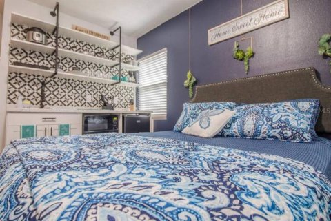 Снять в аренду квартиру в Орландо, Флорида 2 комнаты, 25.08м2, № 649021 - фото 2