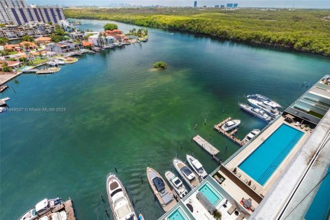 Купить кондоминиум в Санни-Айлс-Бич, Флорида 3 спальни, 158.4м2, № 1957845 - фото 8