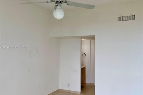 Купить кондоминиум в Авентура, Флорида 2 спальни, 107.49м2, № 1891620 - фото 7
