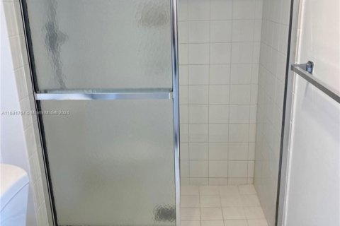 Купить кондоминиум в Авентура, Флорида 2 спальни, 107.49м2, № 1891620 - фото 11