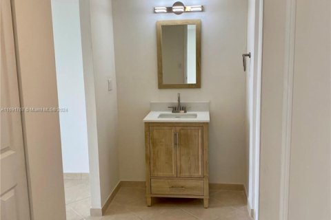 Купить кондоминиум в Авентура, Флорида 2 спальни, 107.49м2, № 1891620 - фото 6