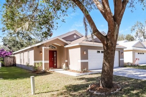 Villa ou maison à louer à Riverview, Floride: 3 chambres, 122.07 m2 № 2100556 - photo 3