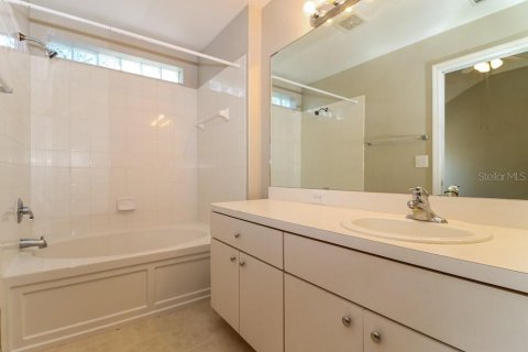 Villa ou maison à louer à Riverview, Floride: 3 chambres, 122.07 m2 № 2100556 - photo 12