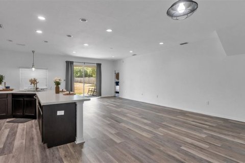 Casa en venta en Eagle Lake, Florida, 5 dormitorios, 274.62 m2 № 2303029 - foto 10