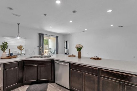 Casa en venta en Eagle Lake, Florida, 5 dormitorios, 274.62 m2 № 2303029 - foto 14