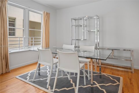 Copropriété à louer à Miami Beach, Floride: 2 chambres, 92.9 m2 № 1973395 - photo 8