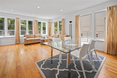 Copropriété à louer à Miami Beach, Floride: 2 chambres, 92.9 m2 № 1973395 - photo 7