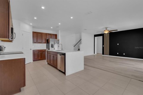 Casa en venta en Clermont, Florida, 5 dormitorios, 212.65 m2 № 2151490 - foto 12