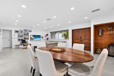 House in Hollywood, Florida 4 bedrooms, 179.49 sq.m. № 2069040 - photo 20