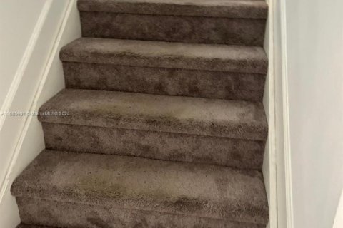 Townhouse in Tamarac, Florida 3 bedrooms, 152.55 sq.m. № 2015148 - photo 13