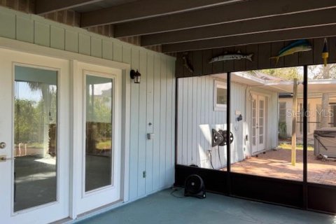House in New Port Richey, Florida 3 bedrooms, 147.71 sq.m. № 1881169 - photo 15
