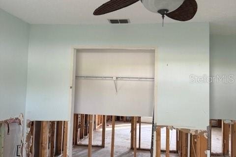House in New Port Richey, Florida 3 bedrooms, 147.71 sq.m. № 1881169 - photo 24
