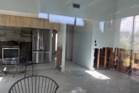 House in New Port Richey, Florida 3 bedrooms, 147.71 sq.m. № 1881169 - photo 23