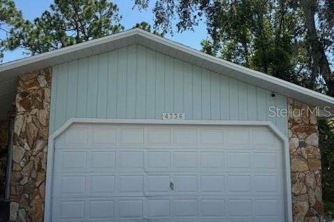 House in New Port Richey, Florida 3 bedrooms, 147.71 sq.m. № 1881169 - photo 2