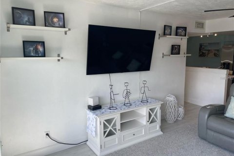 Condominio en alquiler en Cape Canaveral, Florida, 2 dormitorios, 86.96 m2 № 1888641 - foto 9