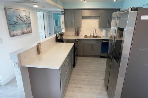 Condominio en alquiler en Cape Canaveral, Florida, 2 dormitorios, 86.96 m2 № 1888641 - foto 10