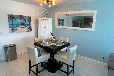Condominio en alquiler en Cape Canaveral, Florida, 2 dormitorios, 86.96 m2 № 1888641 - foto 13