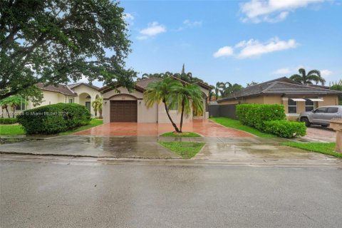 Villa ou maison à louer à Miami, Floride: 3 chambres, 167.78 m2 № 1231201 - photo 1