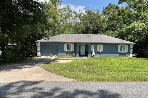 House in Belleview, Florida 3 bedrooms, 110.37 sq.m. № 1874033 - photo 1