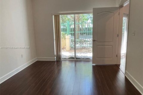 Condominio en venta en South Miami, Florida, 2 dormitorios, 93.83 m2 № 1701105 - foto 14