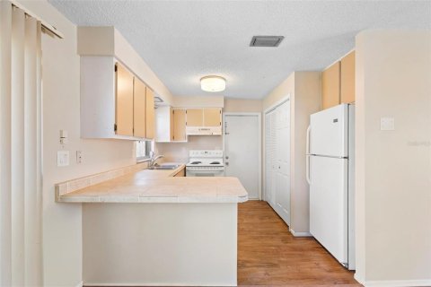 House in Deltona, Florida 2 bedrooms, 80.27 sq.m. № 2104754 - photo 16
