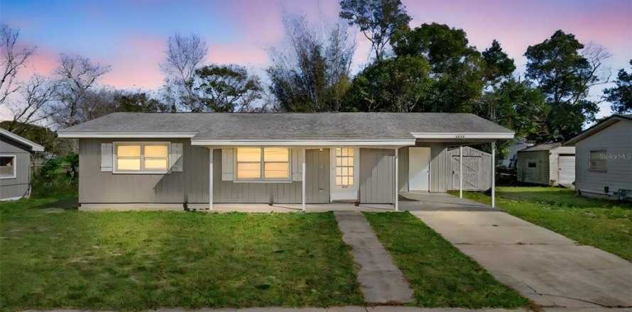 House in Deltona, Florida 2 bedrooms, 80.27 sq.m. № 2104754