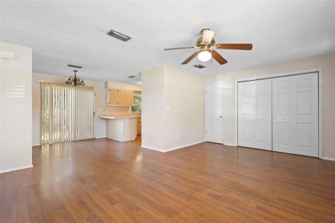 House in Deltona, Florida 2 bedrooms, 80.27 sq.m. № 2104754 - photo 10