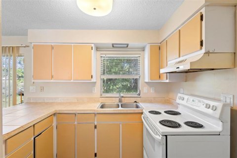 House in Deltona, Florida 2 bedrooms, 80.27 sq.m. № 2104754 - photo 19