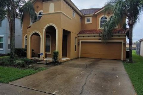 House in Kissimmee, Florida 6 bedrooms, 326.27 sq.m. № 1910520 - photo 1